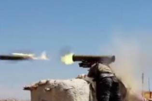 فیلم/حمله موشکی داعش به توپخانۀ ارتش ترکیه