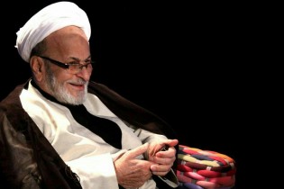 شجونی : مردم دانشمند و باسواد دیگر تکرار حواشی احمدی نژاد را دوست ندارند