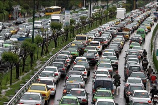 خودروها خیابان های تهران را به تصرف خود در آوردند