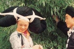 در قبیله ای چینی دختر موهای نیاکان خود را ارث می برد