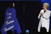 هیلاری کلینتون در کنسرت کتی پری خواننده آمریکایی