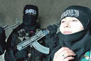 فيلم/ مادر داعشی کودکان خود را به قتلگاه فرستاد
