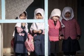 اوضاع کودکان افغانی در مدرسه «سفیران مهر آسمان»