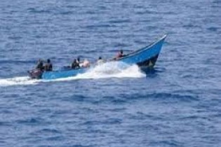 آزادی 8 ملوان از دست دزدان دریایی سومالی