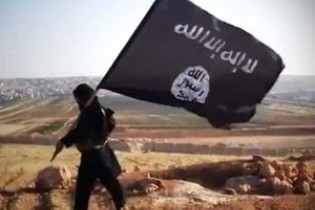 داعش دکل‌های مخابراتی در موصل را آتش زد