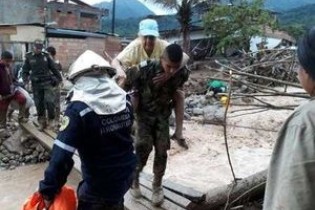 تعداد کشته های سیل و رانش زمین در کلمبیا به ۱۰۲ نفر رسید