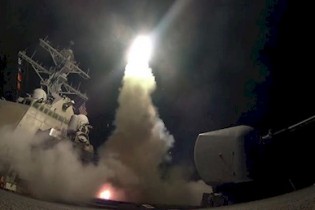 انتشار تصاویر ماهواره ای آمریکا از بمباران «الشعیرات» سوریه
