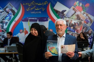 انتقاد غرضی از احمدی نژاد و قالیباف