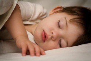 آیا خواب زیاد برای کودکان مفید است؟