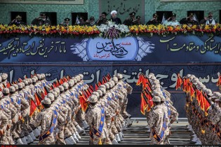 آغاز مراسم سی‌و هفتمین سالگرد دفاع مقدس در جوار حرم امام خمینی (ره)