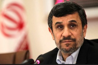 احمدی‌نژاد از روحانی و خاتمی قدردانی کرد
