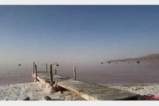 دریاچه ارومیه همچنان تشنه آب است