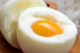 تخم مرغ بر افزاش هوش کودکان اثر چشمگیری دارد