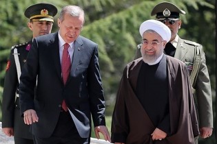 روحانی در تماس تلفنی اردوغان:‌ رایزنی‌های سیاسی مشترک باید تداوم یابد