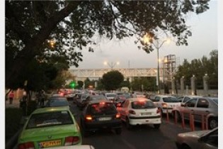 ترافیک در مبادی ورودی تهران سنگین‌ است
