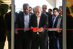 افتتاح مرکز توسعه فناوری محصولات سلولی رویان توسط رضا ملک‌زاده، معاون تحقیقات و فناوری وزیر بهداشت