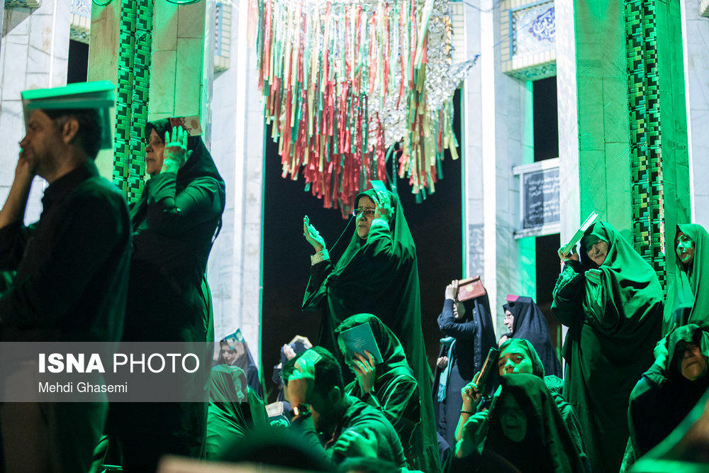 شب بیست و یکم ماه مبارک رمضان - مقبره شهدای گمنام در آبشار تهران