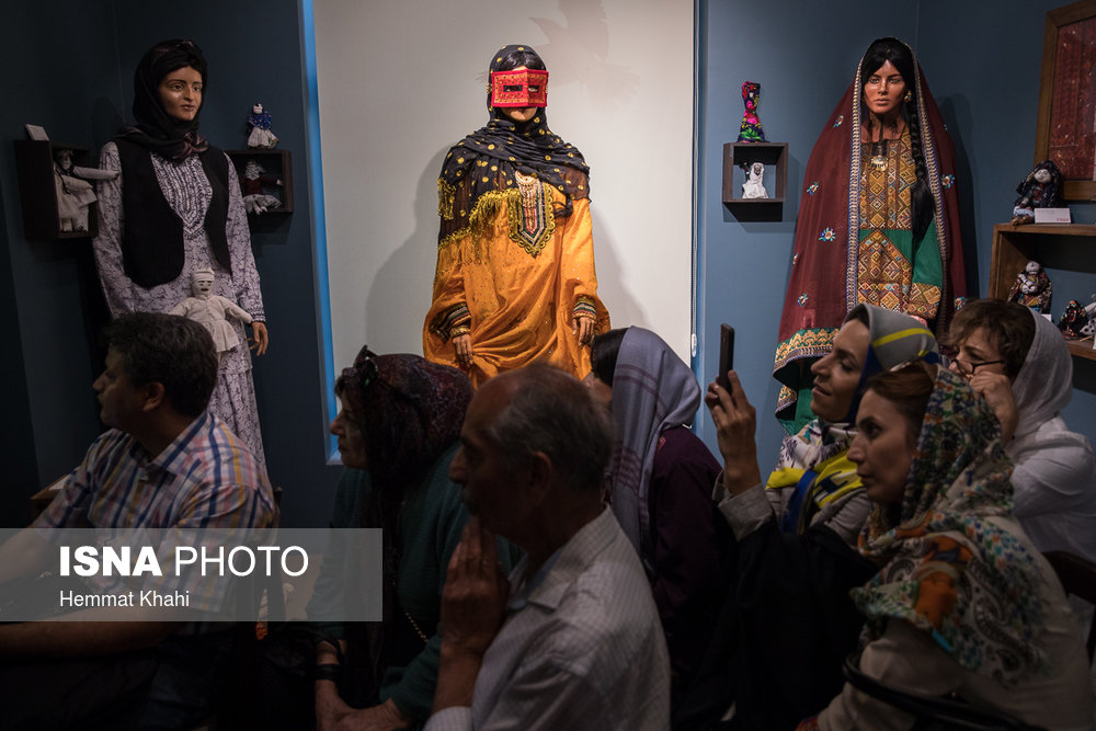 رونمایی از عروسک های محلی گراش در موزه عروسک و فرهنگ ایران