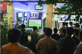 تماشای بازی های جام جهانی در فضاهای باز مشهد منتفی شد