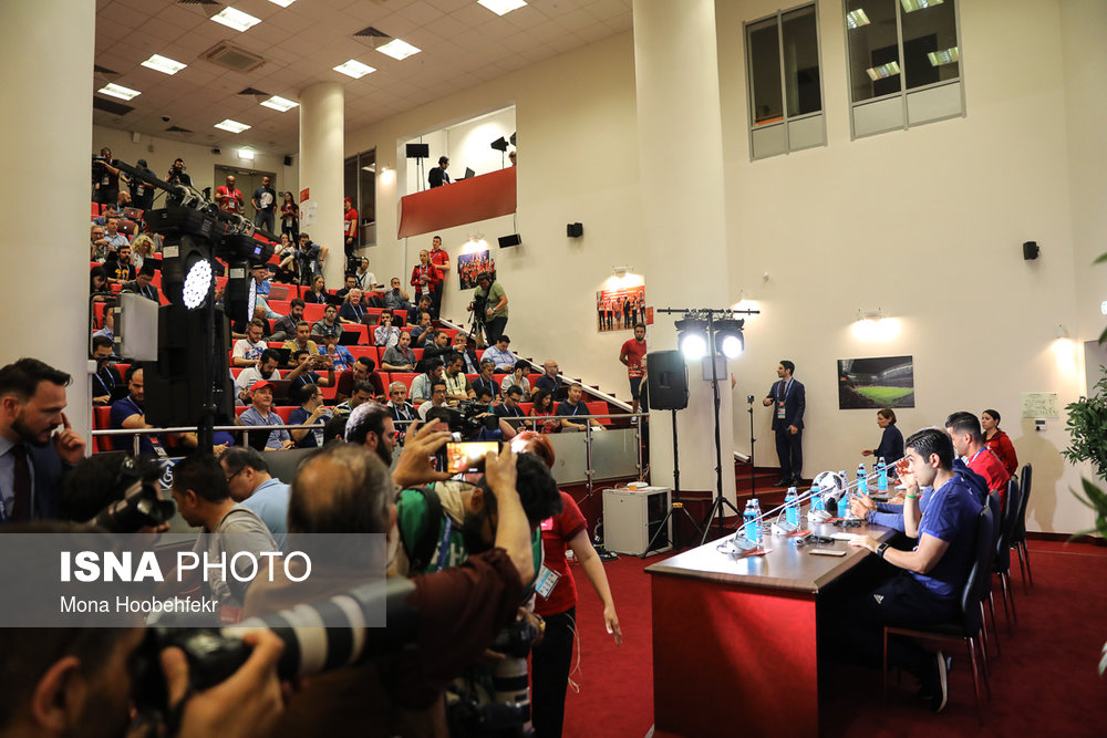 نشست خبری کیروش و مسعود شجاعی قبل از بازی با اسپانیا