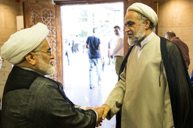 احمد منتظری (راست) و عبدالله نوری در مراسم ختم محمد بسته نگار