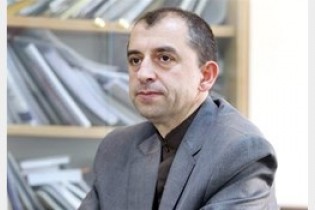 استاد پژوهشگاه زلزله شناسی: ایران وارد یک دهه‌ پرزلزله شده‌ است