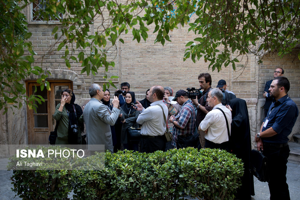 بازدید خبرنگاران از خانه تاریخی ملک