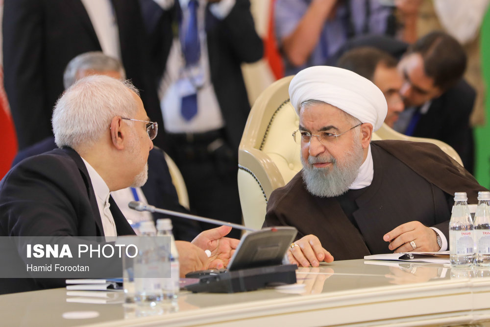 حسن روحانی، رییس جمهور و محمد جواد ظریف، وزیر خارجه در اجلاس سران کشورهای ساحلی دریای خزر