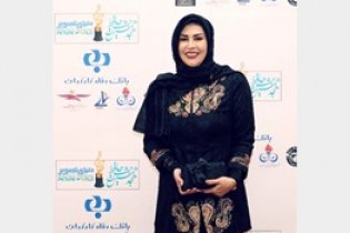 خانم مجری جنجالی تلویزیون بدون چادر در جشن حافظ
