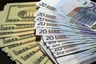 یورو و پوند بانکی چند؟