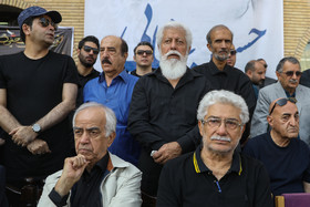 عباس نباتی ، حسن کاخی، منوچهر آذری، ابوالحسن تهامی  در مراسم تشییع حسین عرفانی