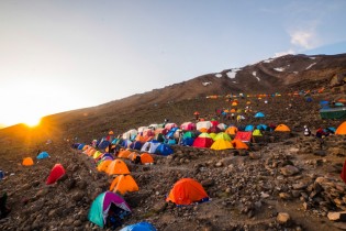 کوهنوردی در دماوند را تعطیل کنید