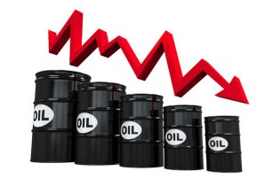 قیمت نفت خام به شدت سقوط کرد/نرخ طلای سیاه همچنان بالای ۸۰ دلار