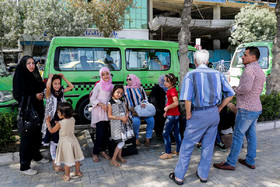 حضور گردشگران کشورهای عربی در خیابان‌های اطراف حرم مطهر