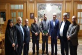 کلید شهرداری به حناچی تحویل داده شد کلید شهرداری به حناچی تحویل داده شد