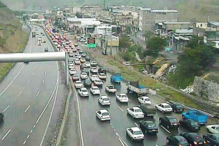 ترافیک سنگین در آزادراه کرج - تهران/وضعیت سایر جاده های پرتردد