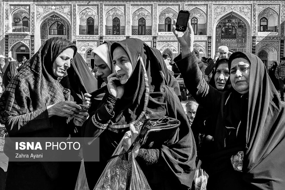 مشهد به عنوان بزرگترین شهر مذهبی ایران سالانه 28 میلیون نفر به قصد زیارت امام رضا(ع) به مشهد سفر میکنند.