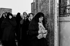 مشهد به عنوان بزرگترین شهر مذهبی ایران سالانه 28 میلیون نفر به قصد زیارت امام رضا(ع) به مشهد سفر میکنند.