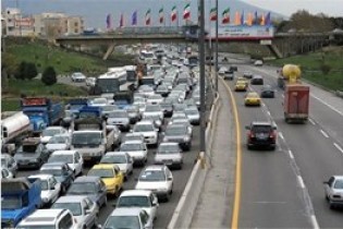 ترافیک سنگین در آزادراه کرج-تهران/ بارش برف و باران در 3 استان‌ کشور