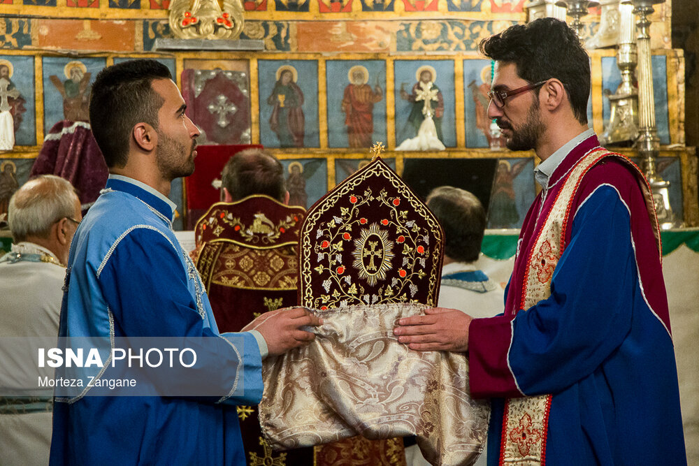 عشای ربانی سال نو میلادی در کلیسا وانک - اصفهان