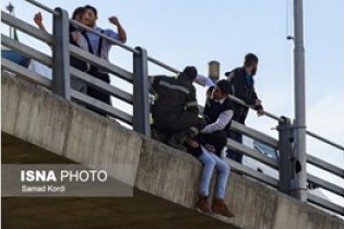 خودکشی نافرجام جوان کرجی از روی پل آزادگان