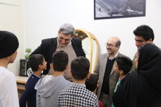 شهردار تهران: داشتن نوجوان کارتن‌خواب در شأن ایران و ایرانی نیست