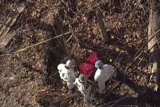 پلیس آمریکا: کشف چمدان حاوی جسد کنار جاده