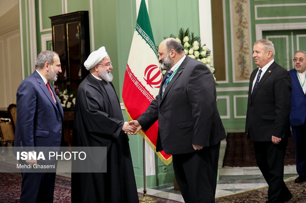 مراسم استقبال رسمی روحانی از نخست وزیر ارمنستان