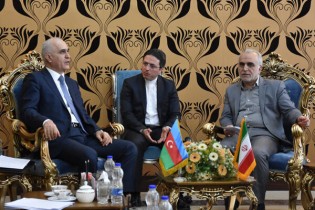 آمادگی ایران و آذربایجان برای انعقاد قراردادهای بانکی