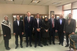 دیدار سفیر انگلیس در تهران با مقامات بانک مرکزی