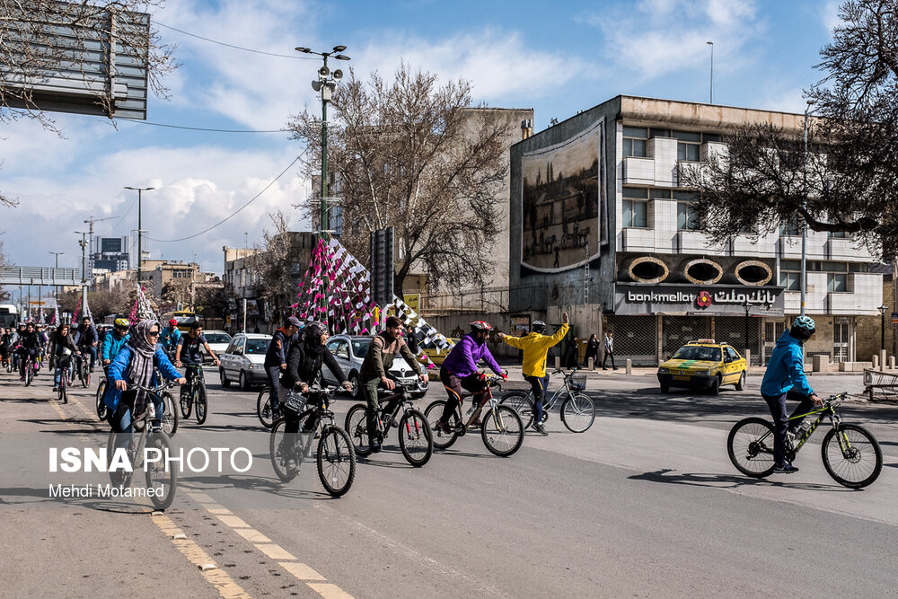 دوچرخه سواری در بافت تاریخی قزوین