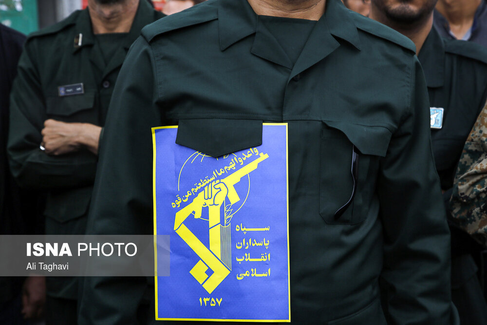 راهپیمایی نمازگزاران جمعه شیراز در حمایت از سپاه