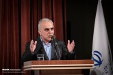 نقدینگی را باید به فرصتی برای رونق تولید تبدیل کنیم نقدینگی را باید به فرصتی برای رونق تولید تبدیل کنیم