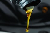گرانی به روغن موتور رسید گرانی به روغن موتور رسید